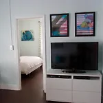 Lux Condo By The Beach
