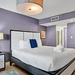 2 Bedroom Condo With Resort Amenities, Pool And Gym 618
