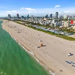 Beacon South Beach Hotel