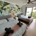 South Beach Apartment With Parking