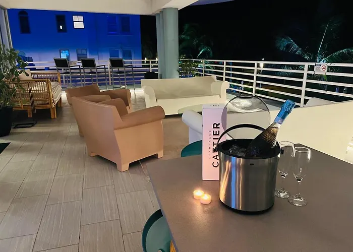 Boutique Suite With Huge Terrace And Rooftop Pool