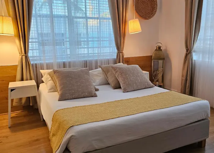 Bright 1Bedroom Renovated Near The Beach