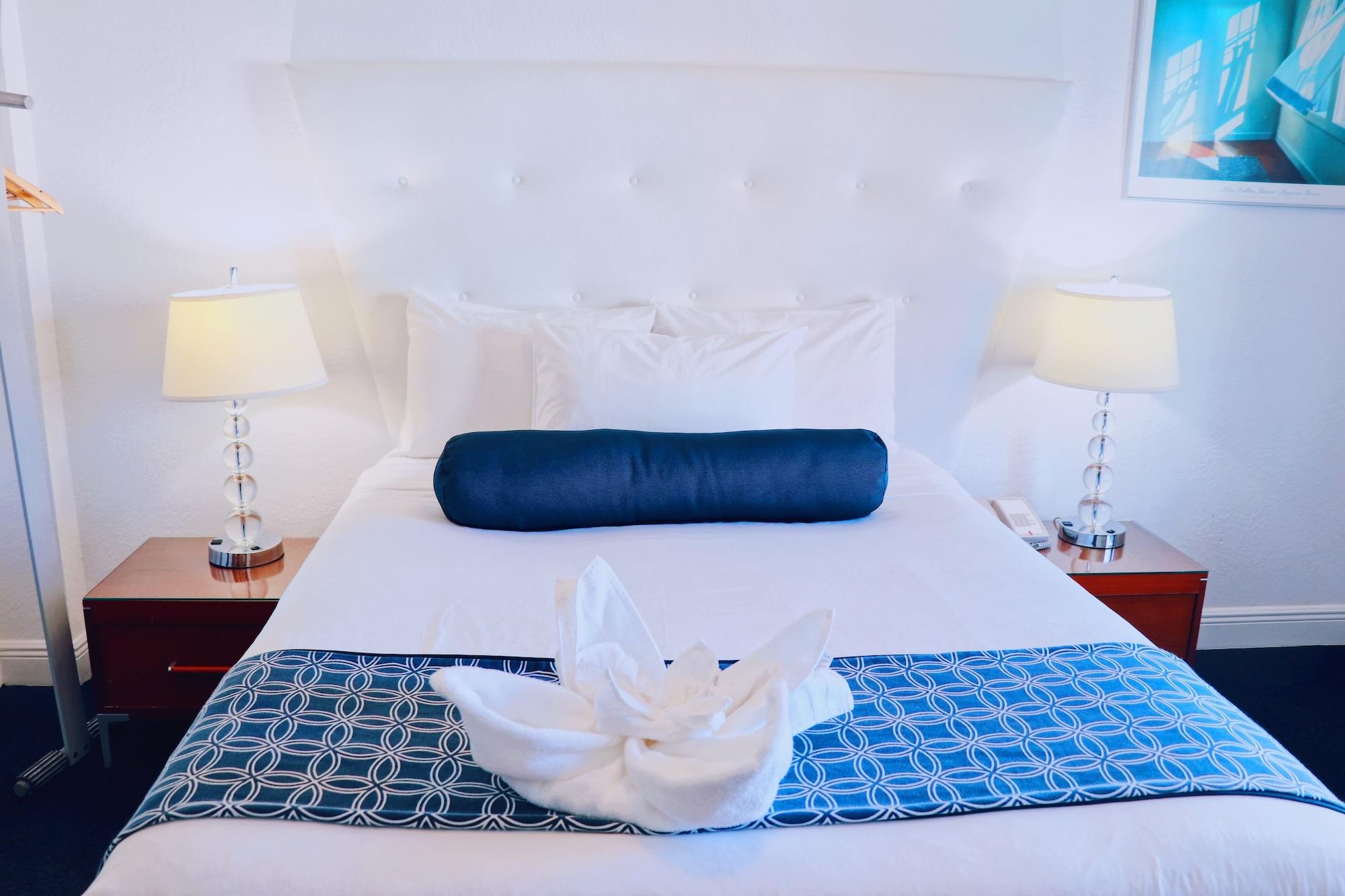 Aparthotel Modern Studio In 3*