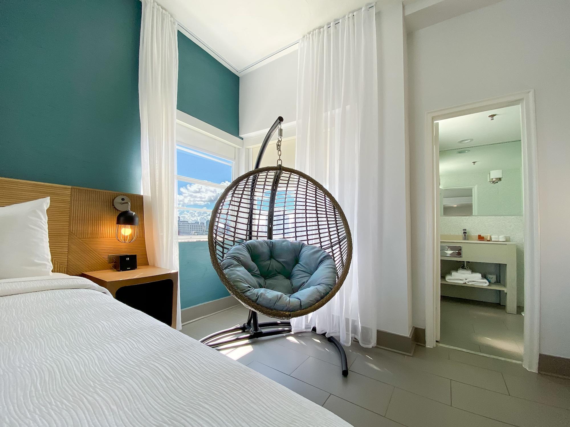Marseilles Beachfront Hotel