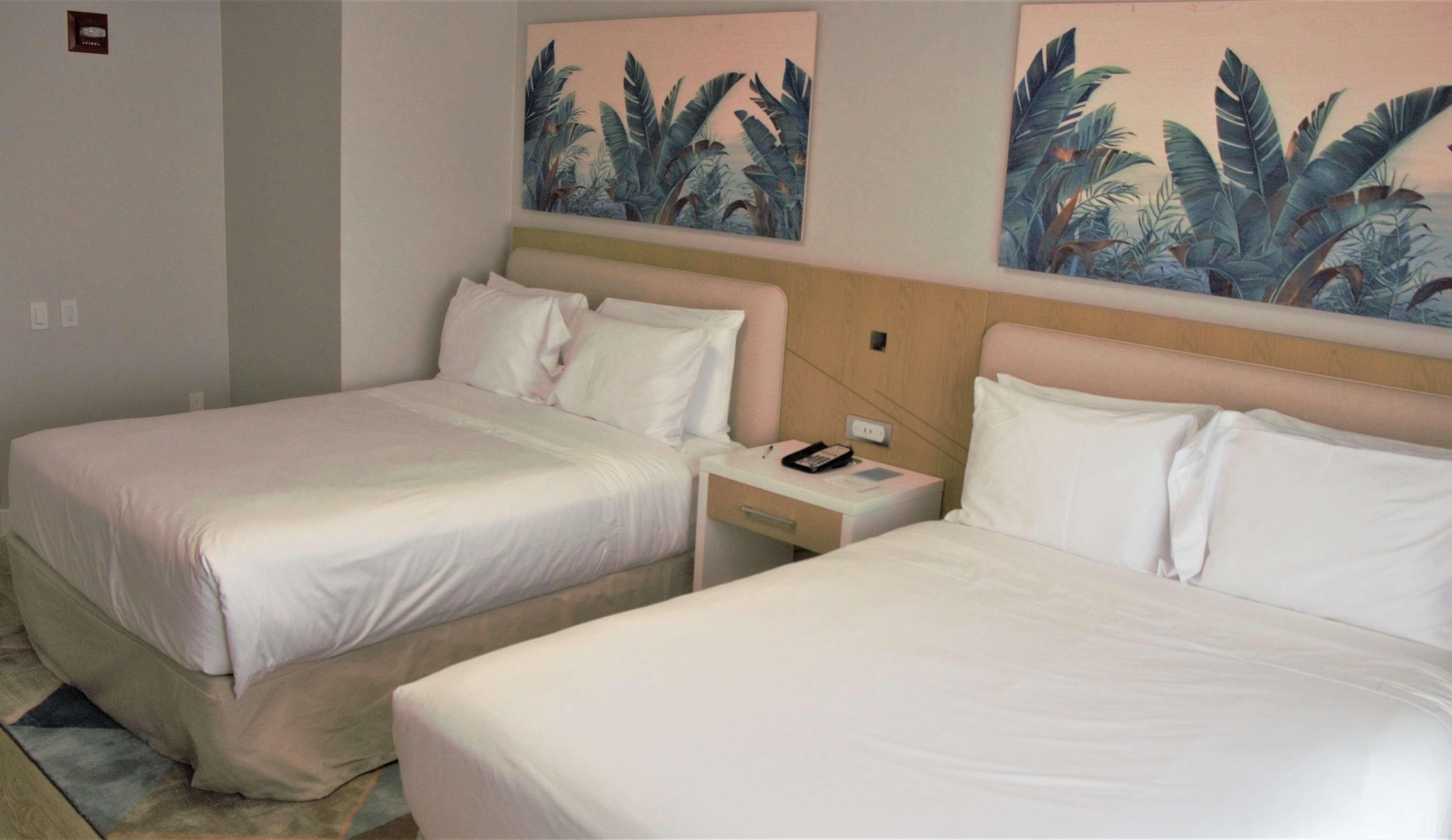 Radisson Miami Hotel