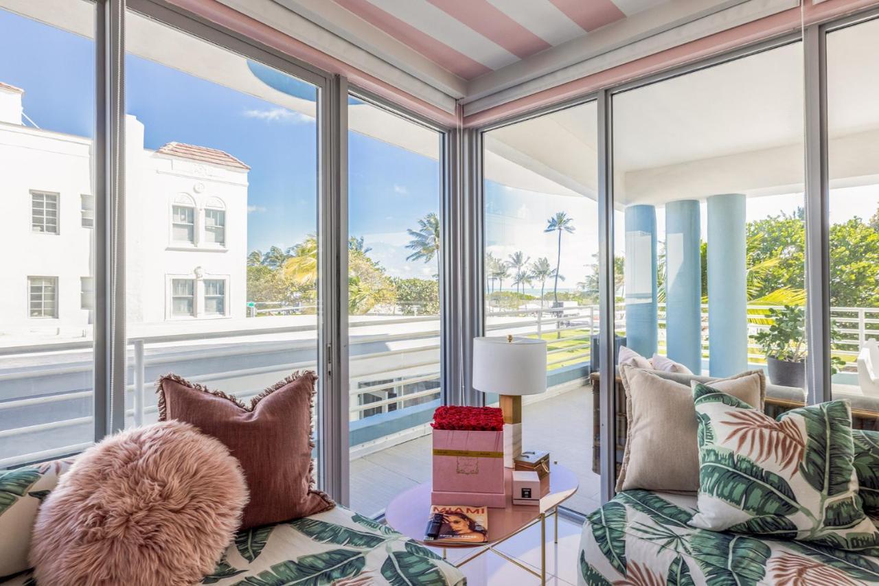 Boutique With Huge Terrace And Rooftop Pool