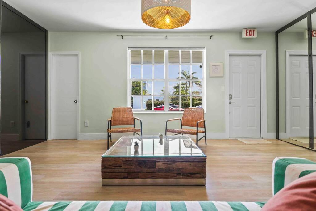 Treasure Island - Modern Miami House 3 Bedroom & 2 Bathroom Miami Beach
