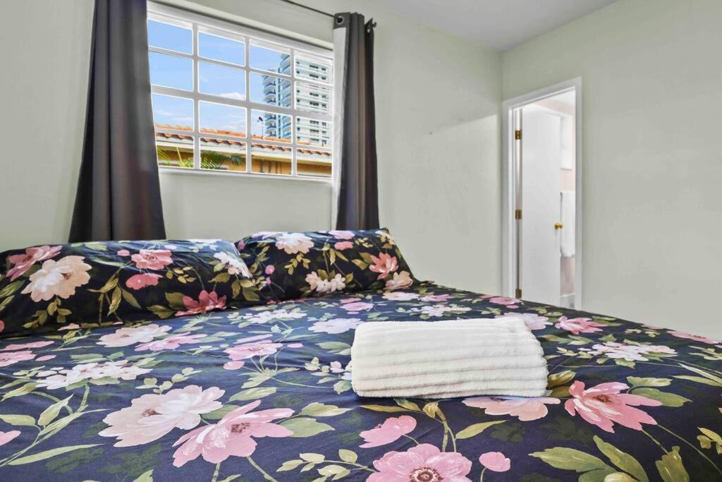 Treasure Island - Modern Miami House 3 Bedroom & 2 Bathroom Holiday home