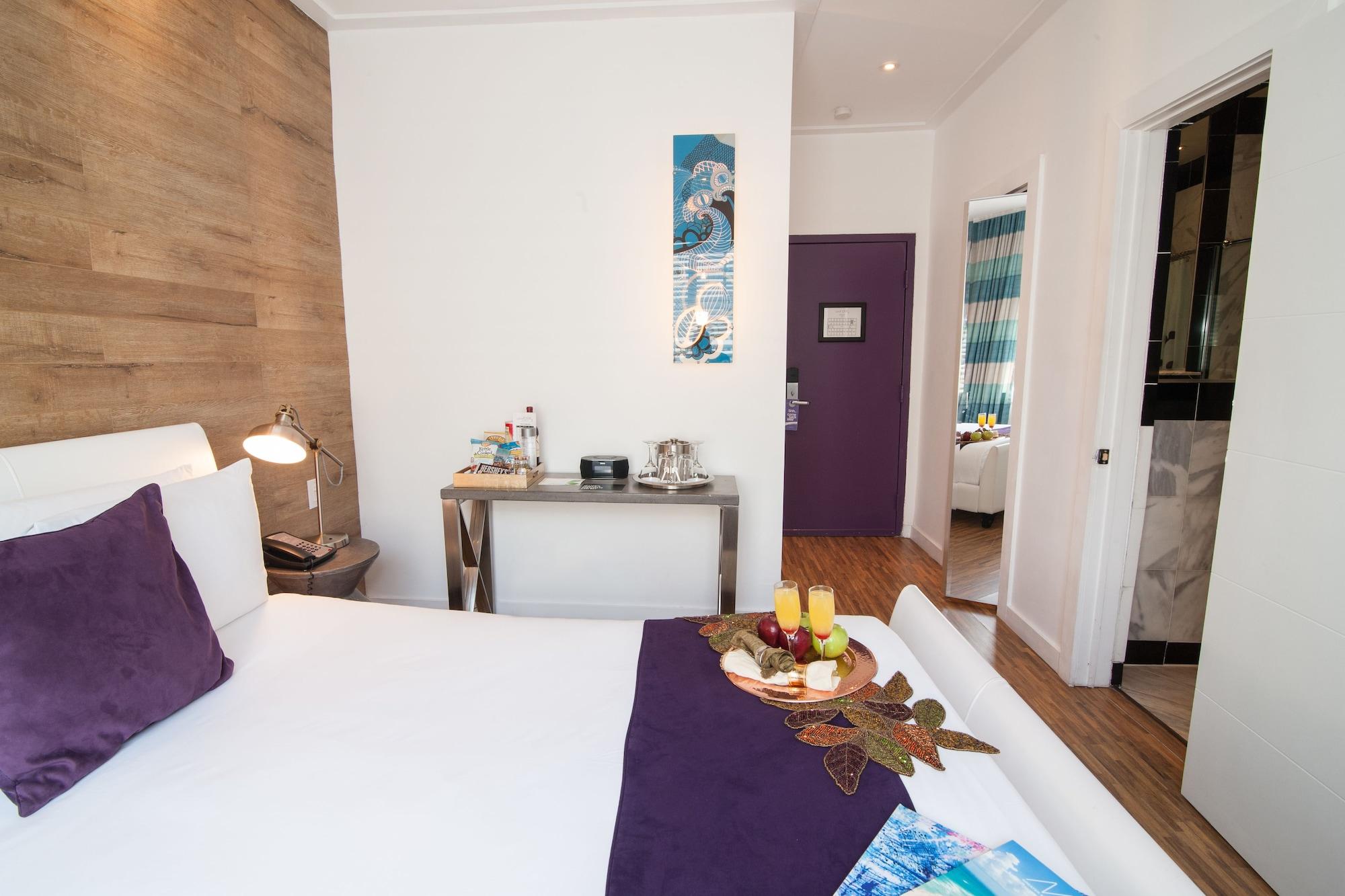 Shelley Hotel 2*
