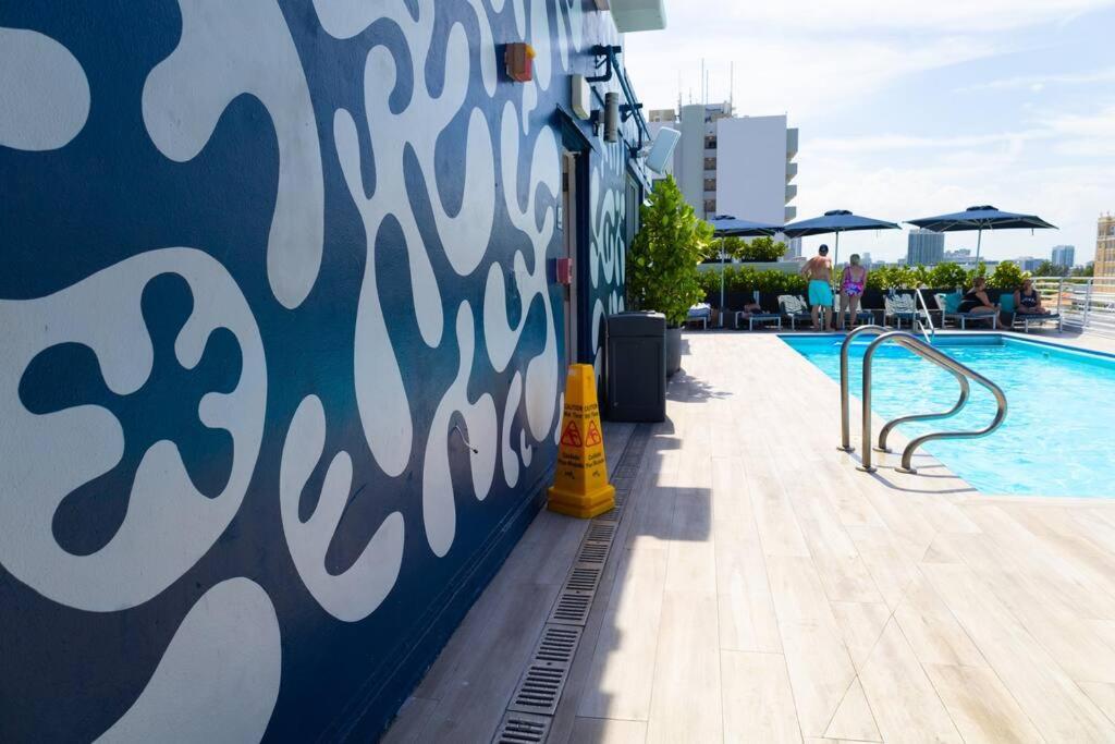 1 Bedroom With King Bed And Roof-top Pool And Bar C503 * Miami Beach