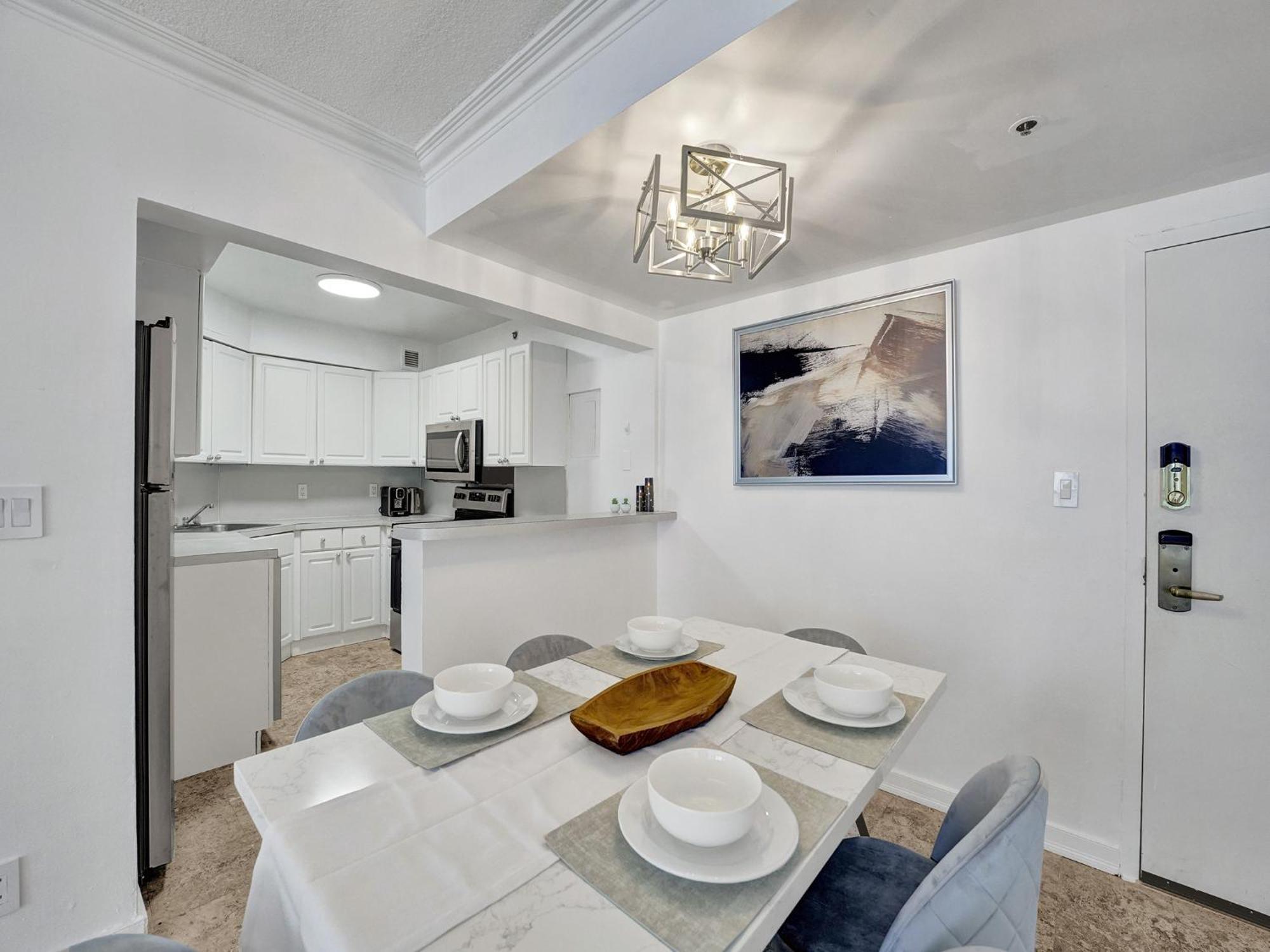 Cute Ocean View Service 1217 Apartment Miami Beach