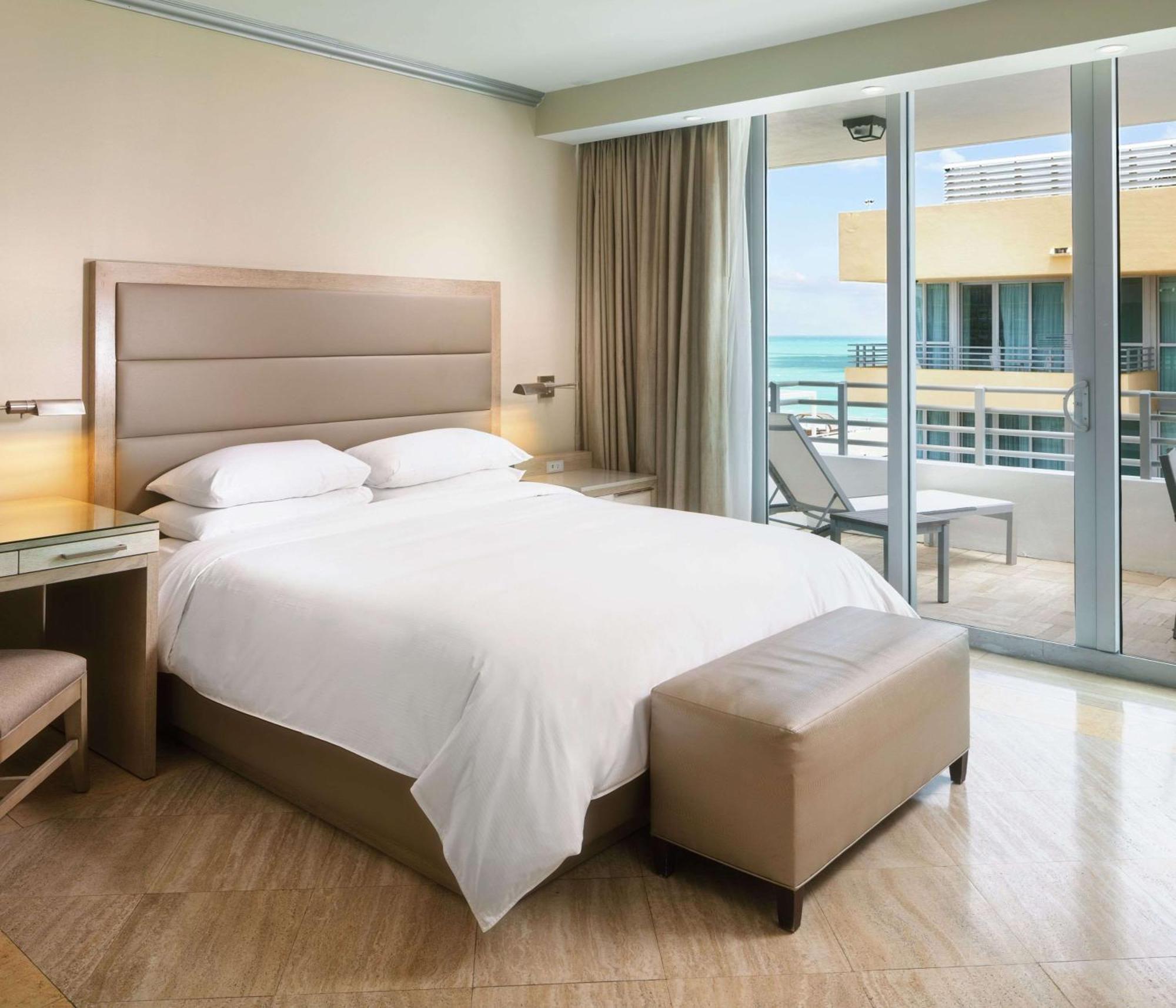 Resort Hilton Bentley Miami South Beach 4*