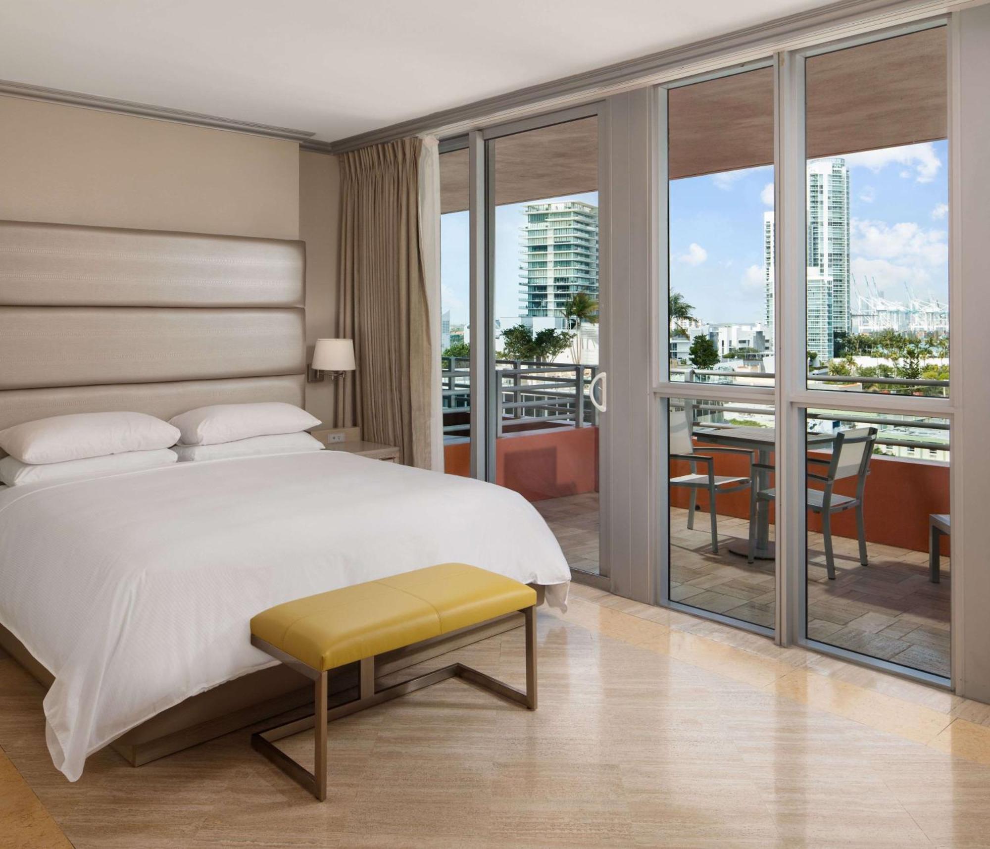 Hilton Bentley Miami South Beach 4*