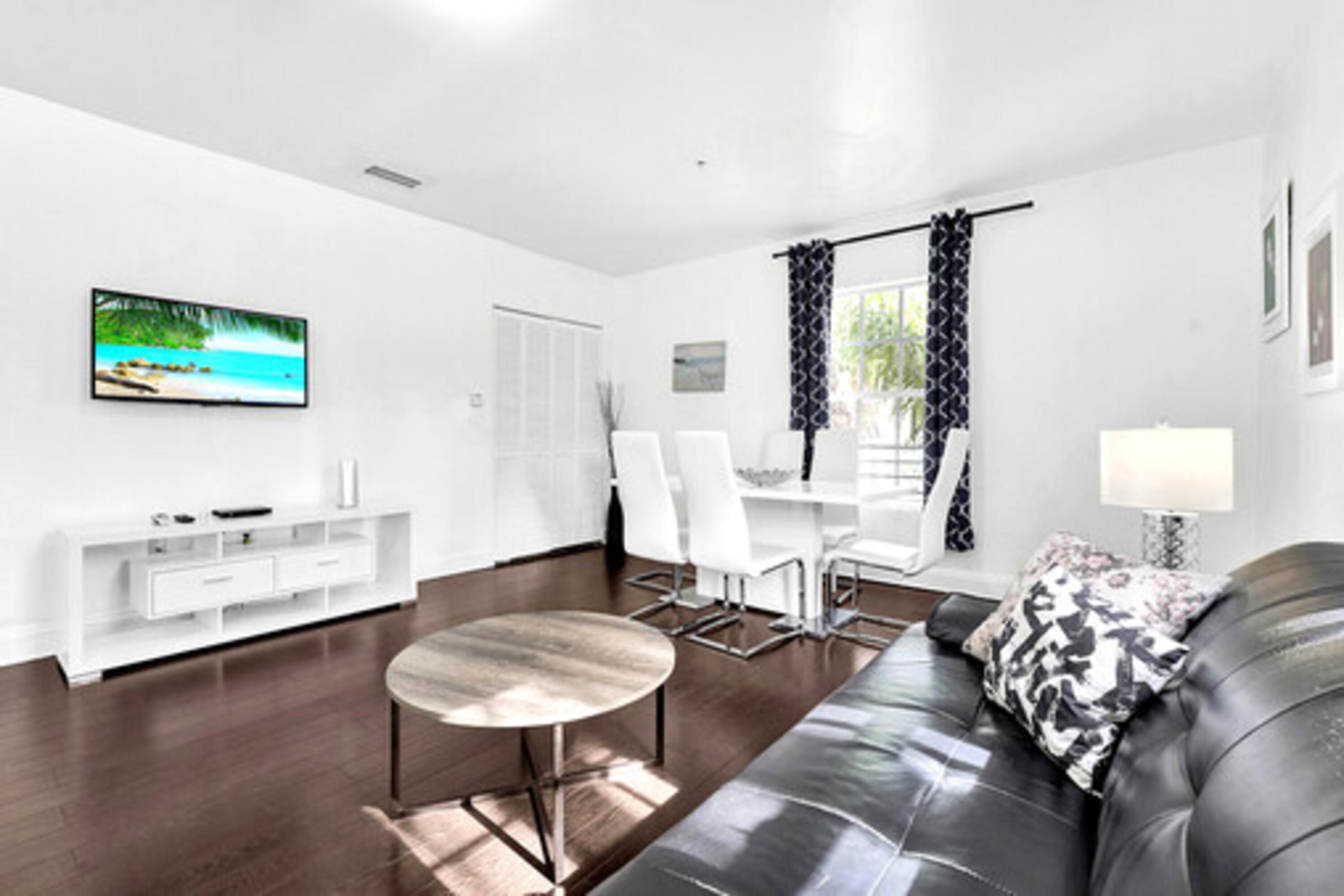 Apartment Hispaniola Part Of The Oasis Casita Collection Miami Beach