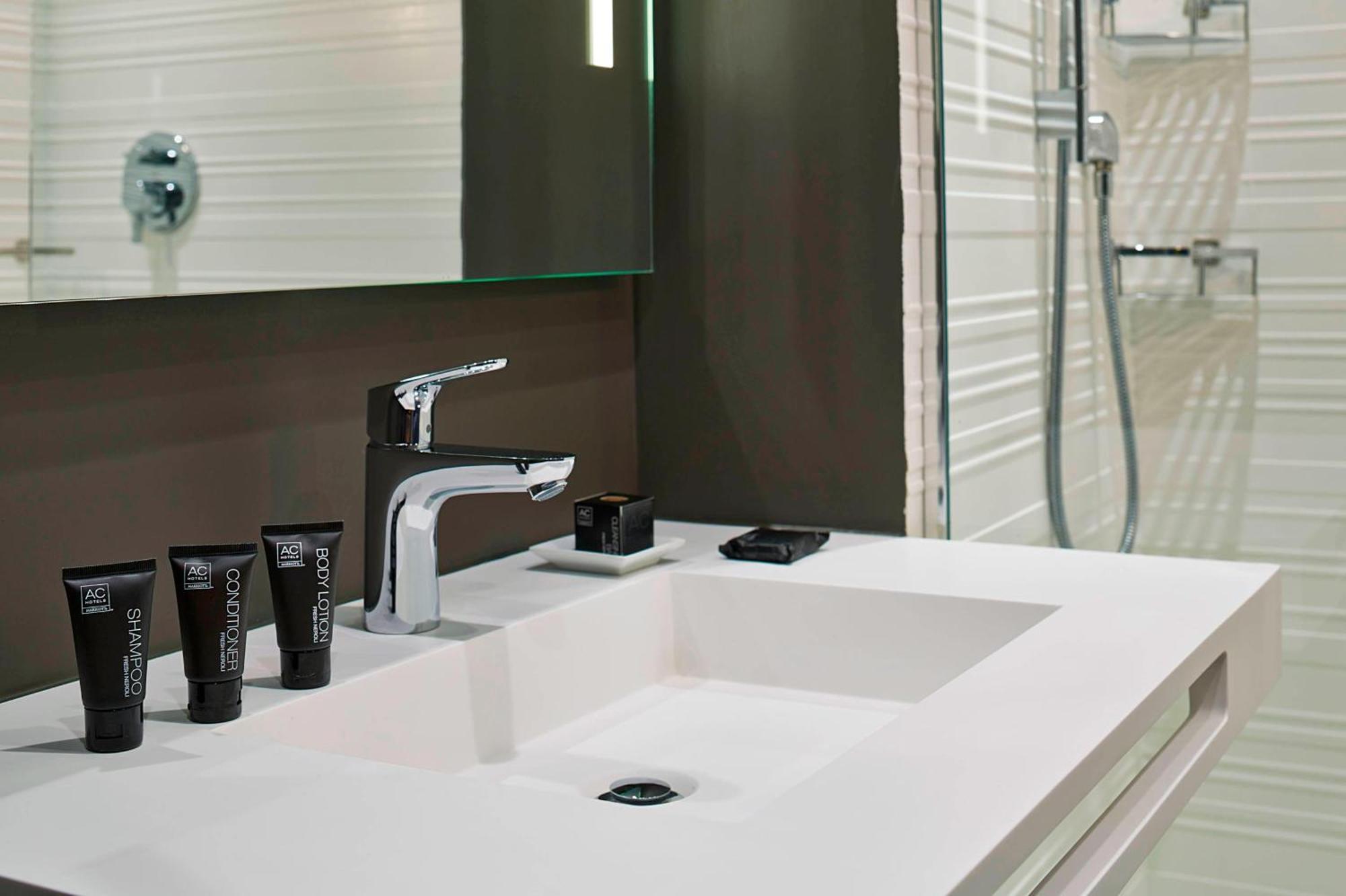 Hotel Ac Hotel By Marriott Miami Beach 4*