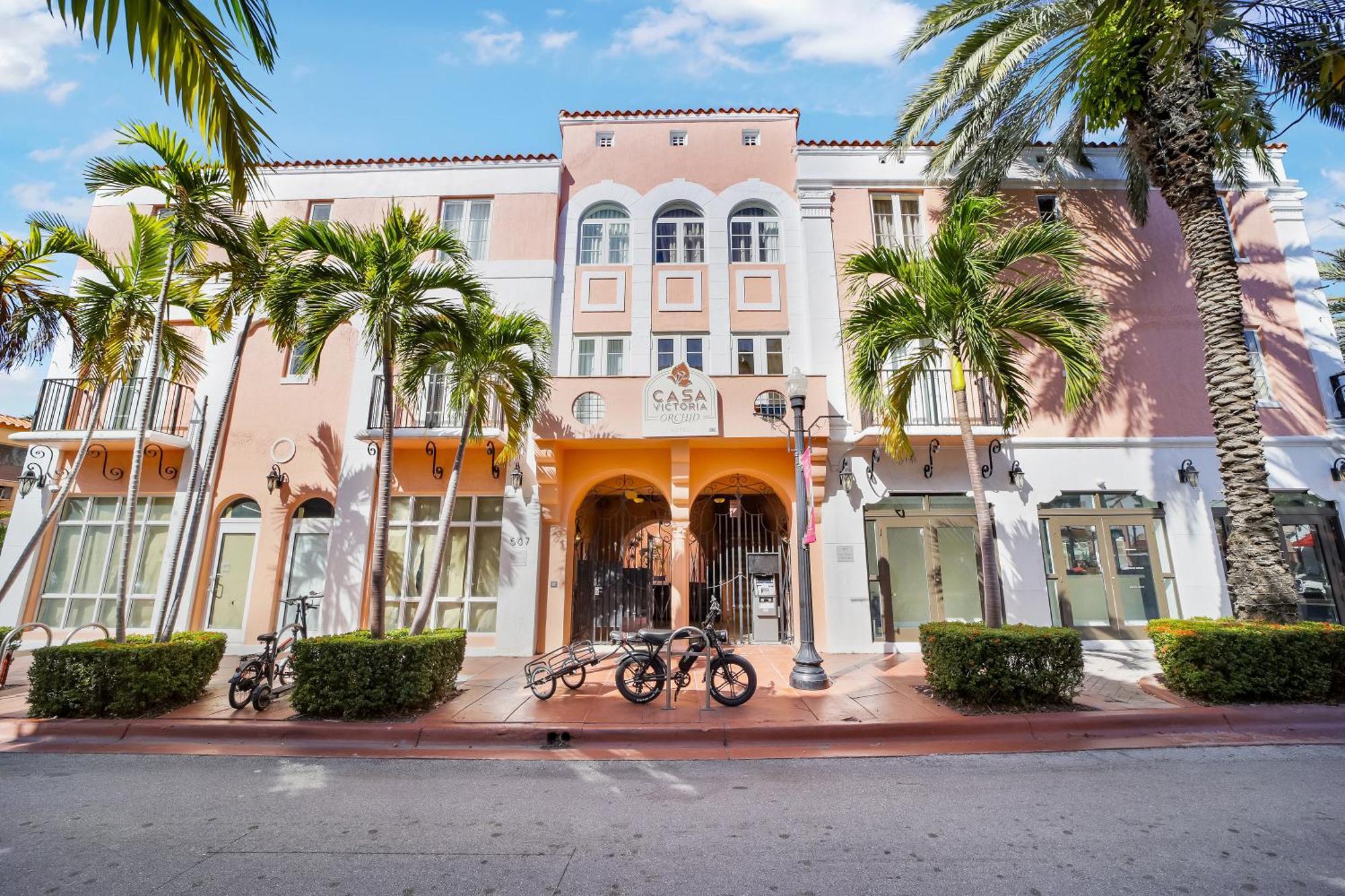 Casa Victoria Orchid Aparthotel 3*