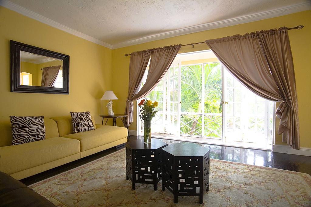 Sadigo Court Miami Beach