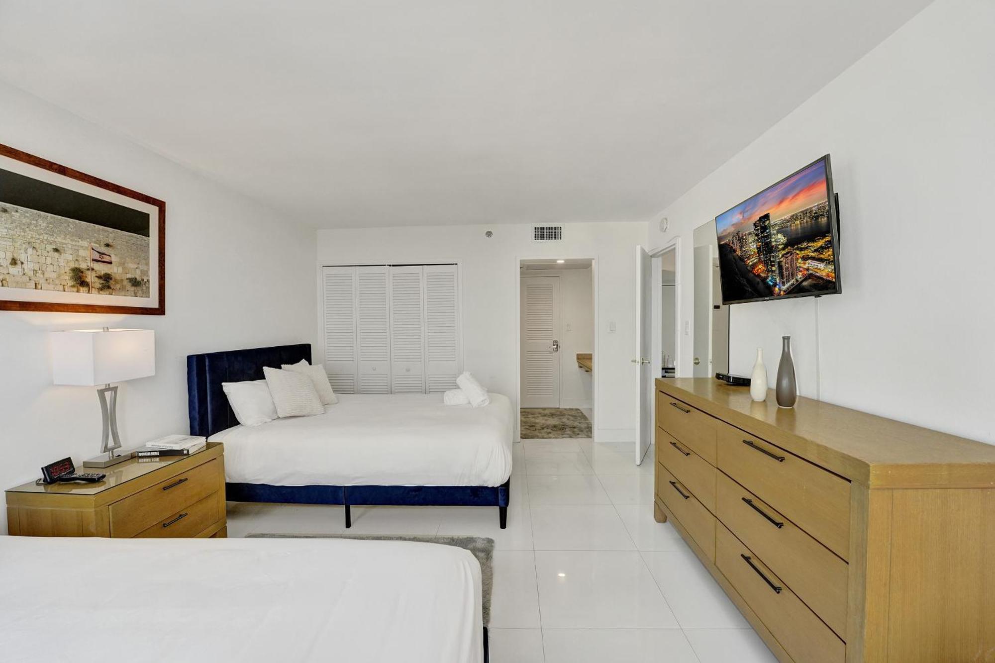 Beautiful Oceanside Retreat Service 609 * Miami Beach