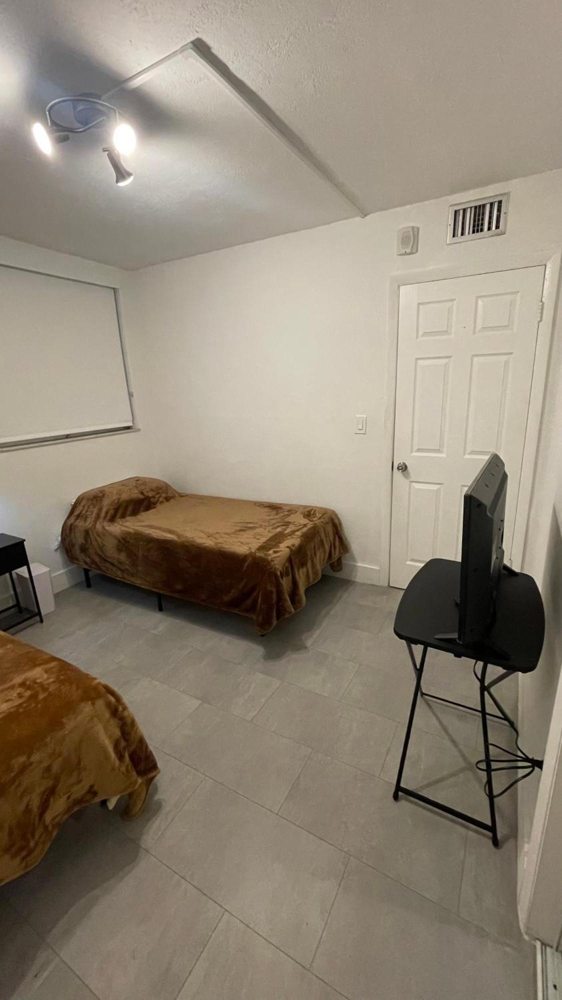 Habitacion Privada 2 Camas A 300 Metros De La Playa * Miami Beach