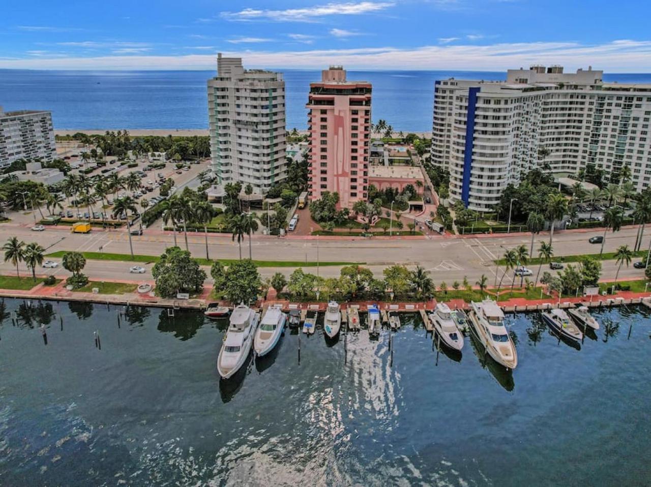 Apartment Beautiful Oceanside Retreat Service 609 *