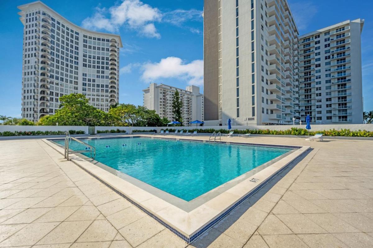 Pavilion Residences On The Apartment Miami Beach
