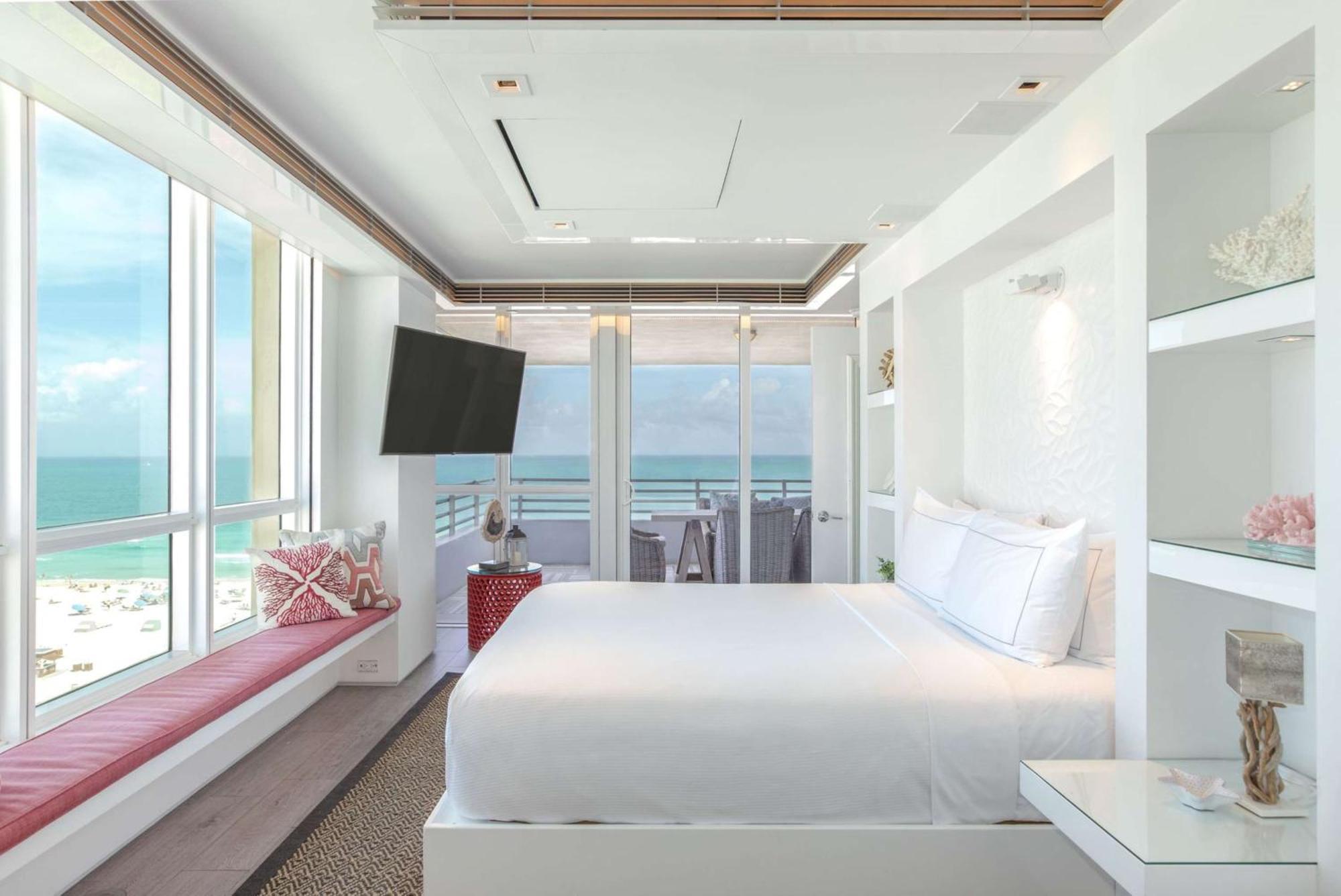 Resort Hilton Bentley Miami South Beach 4*