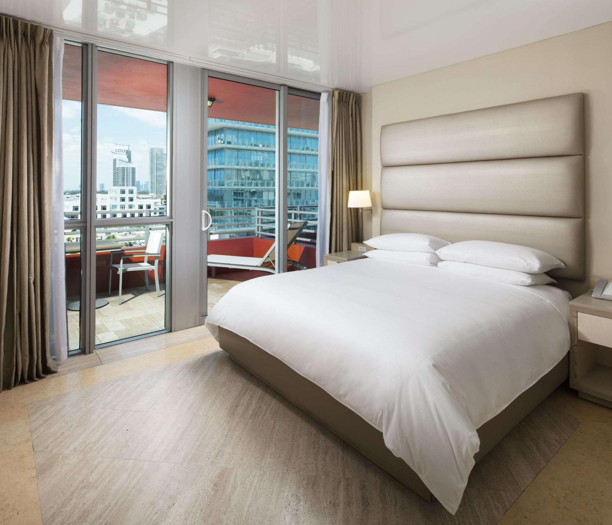 Resort Hilton Bentley Miami South Beach Miami Beach
