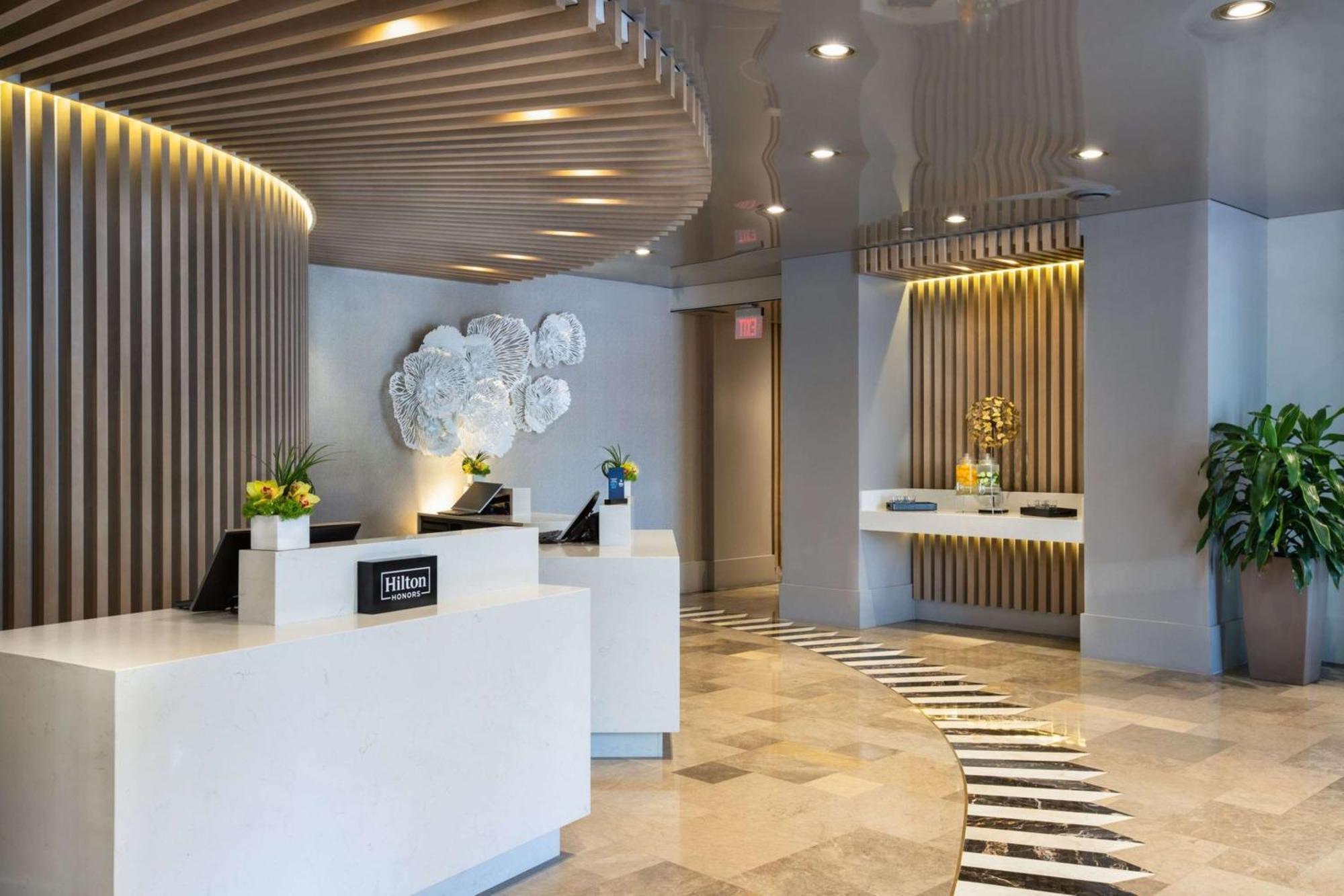 Resort Hilton Bentley Miami South Beach