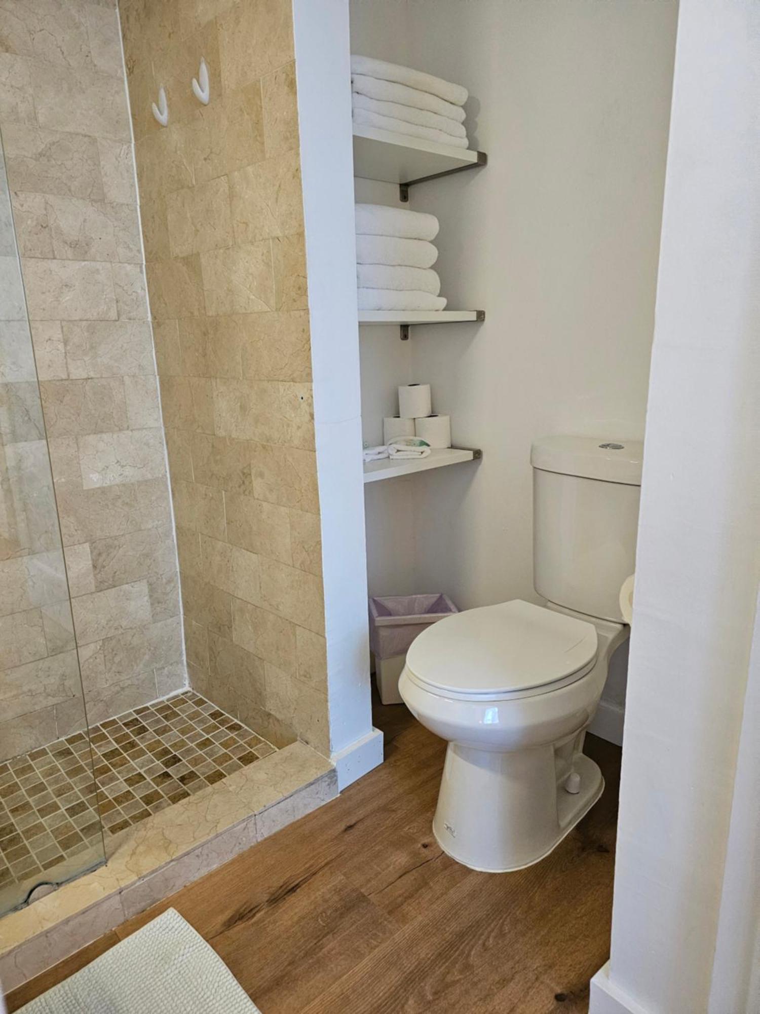 Bright 1bedroom Renovated Near The Apartment