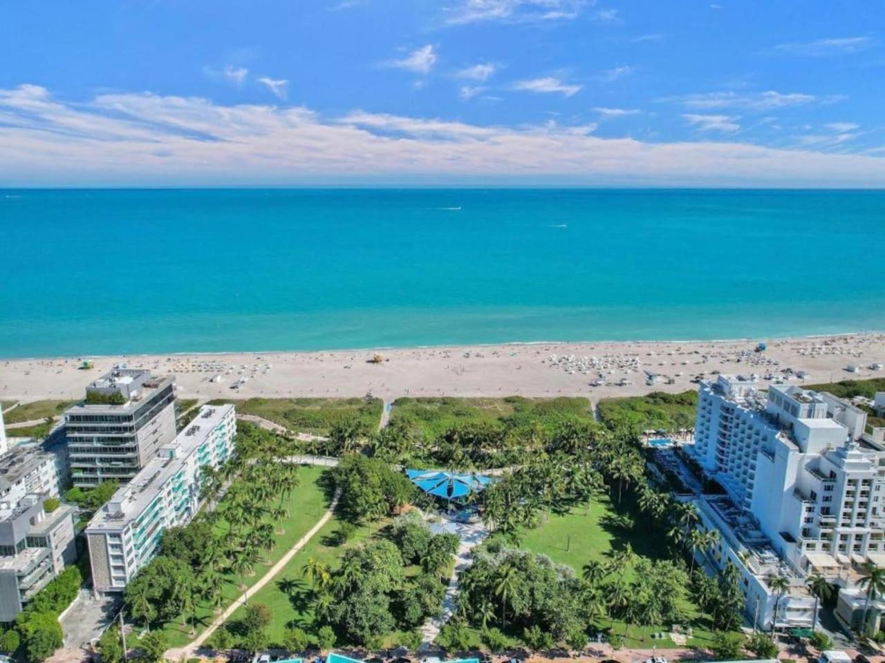 Pool And Jacuzzi. Walk To Beach, South Point Pier Miami Beach