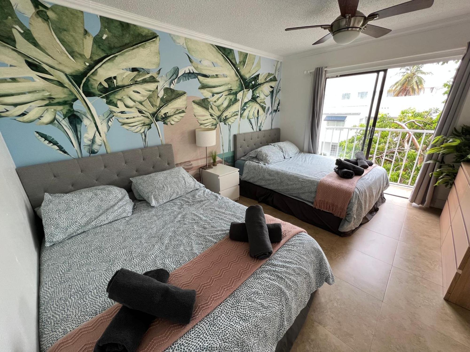 South Beach Apartment With Parking * Miami Beach