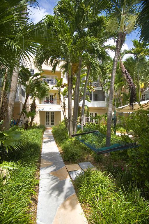 Sadigo Court Miami Beach