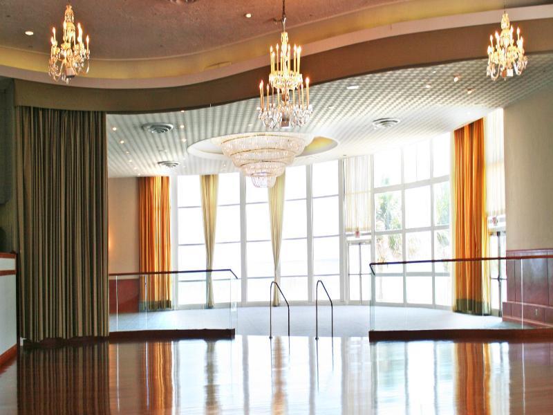 Deauville Resort