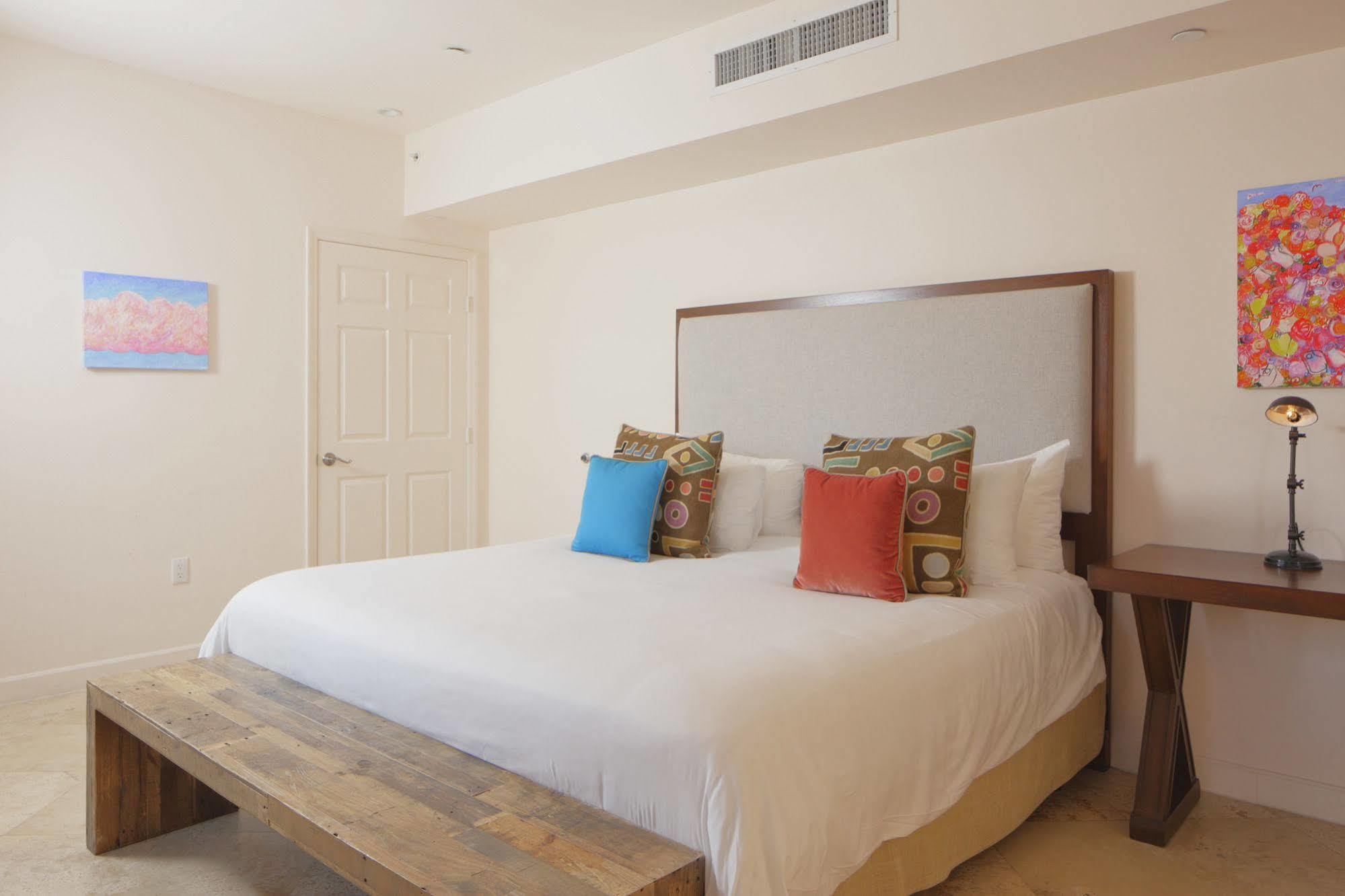 Casa Victoria Orchid Aparthotel