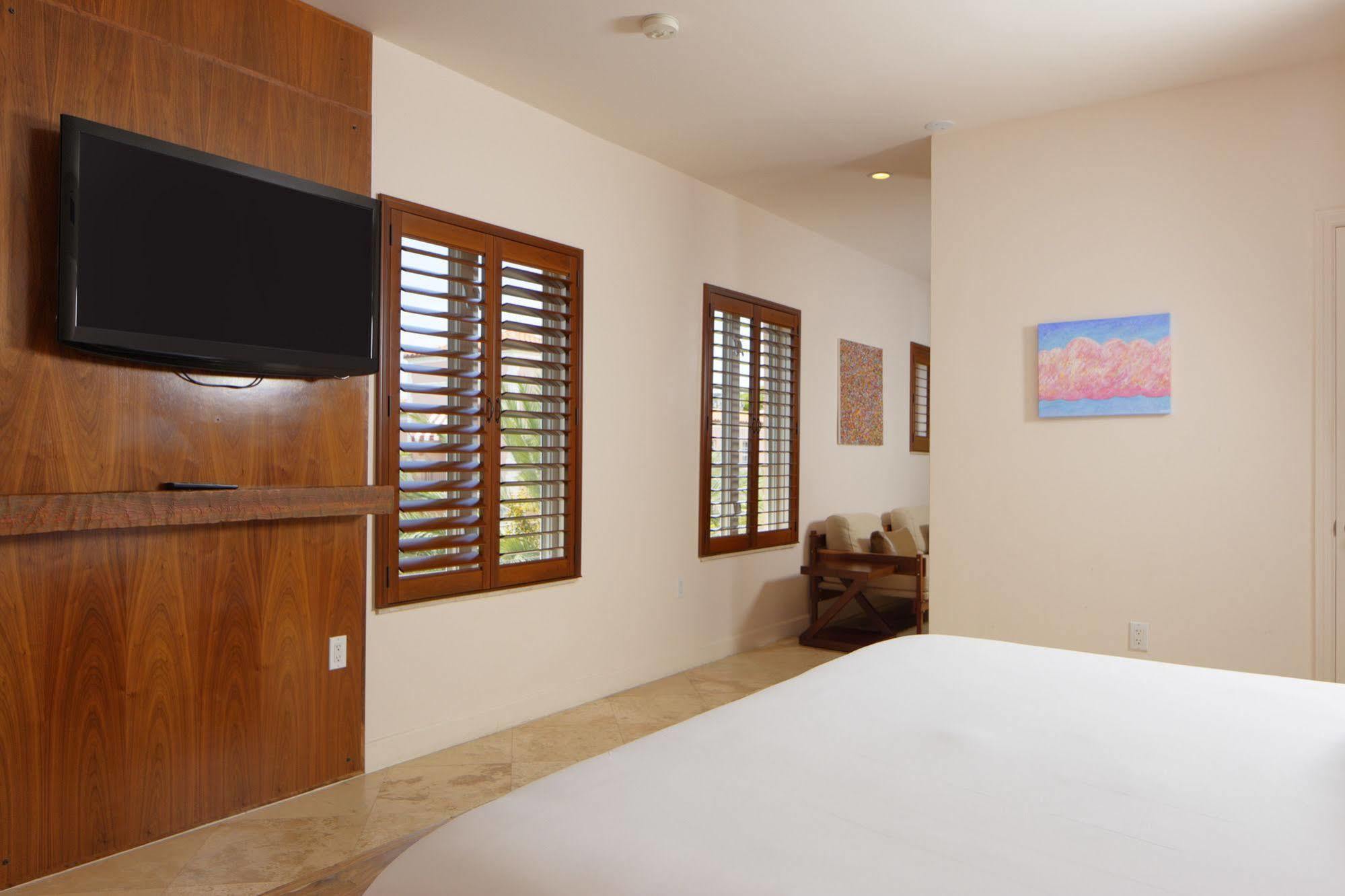 Casa Victoria Orchid Miami Beach