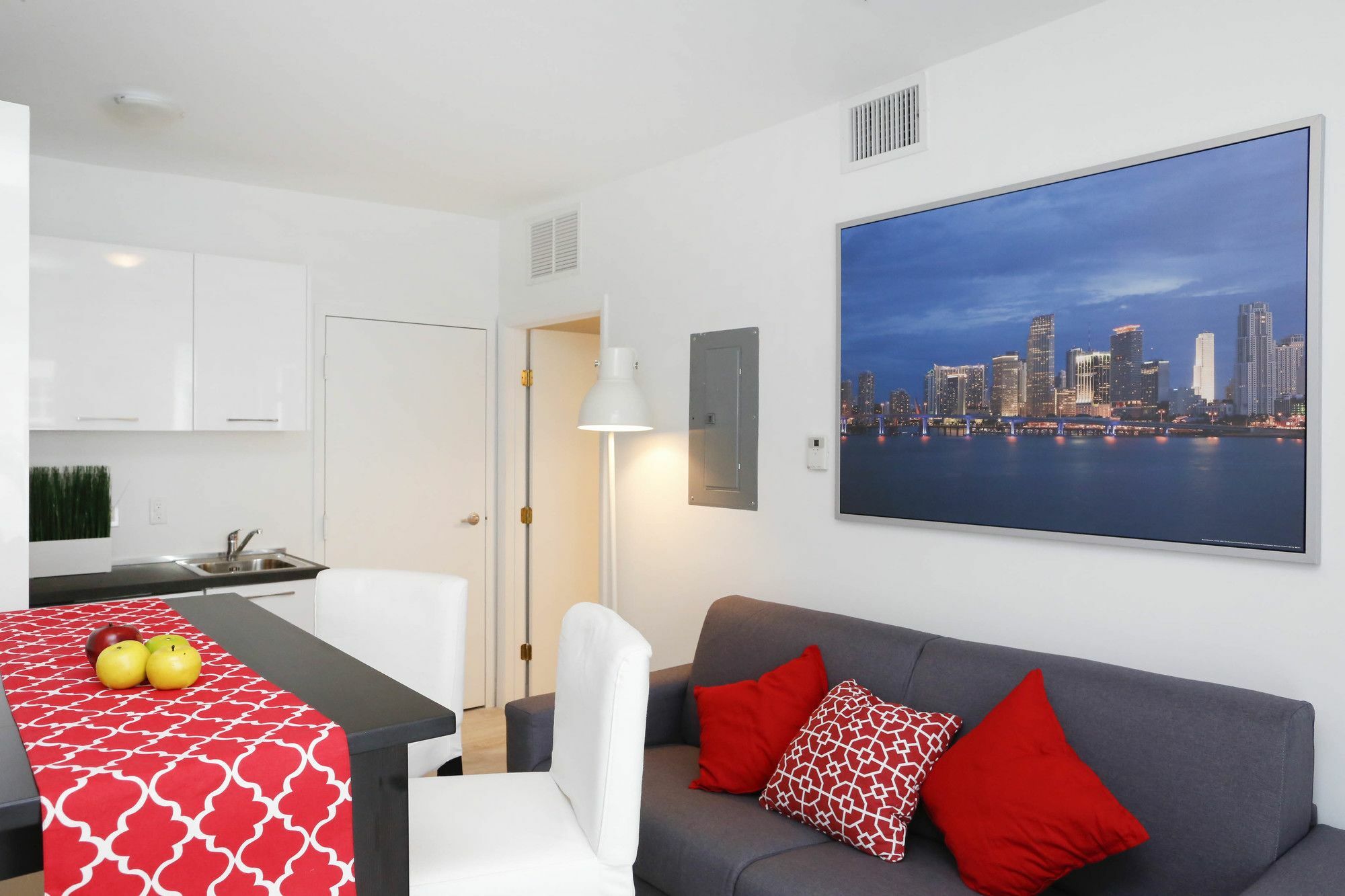 Miami South Apartment *