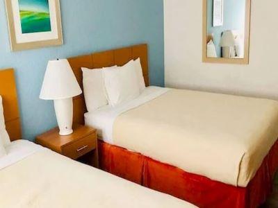 Ocean Surf Hotel 2*