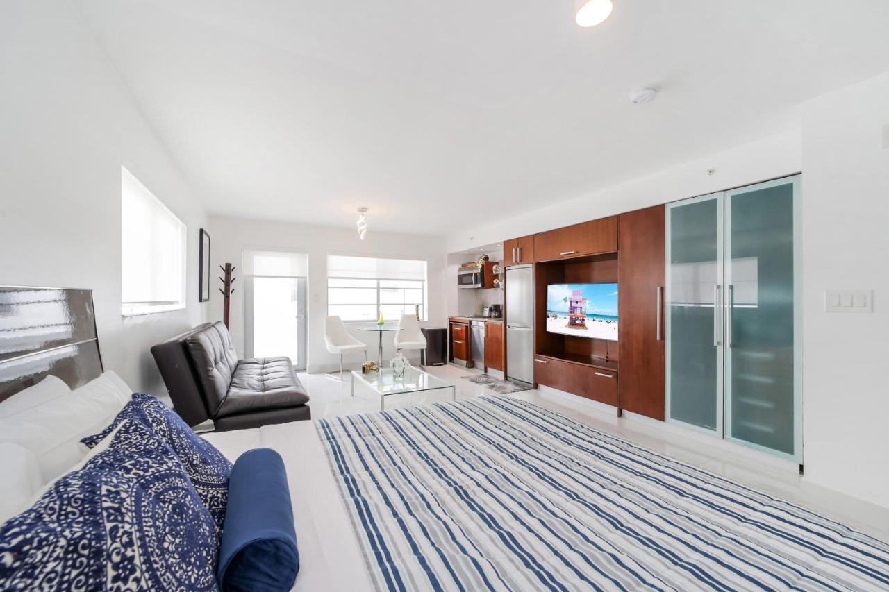 Strand Ocean Drive Suites Aparthotel 3*