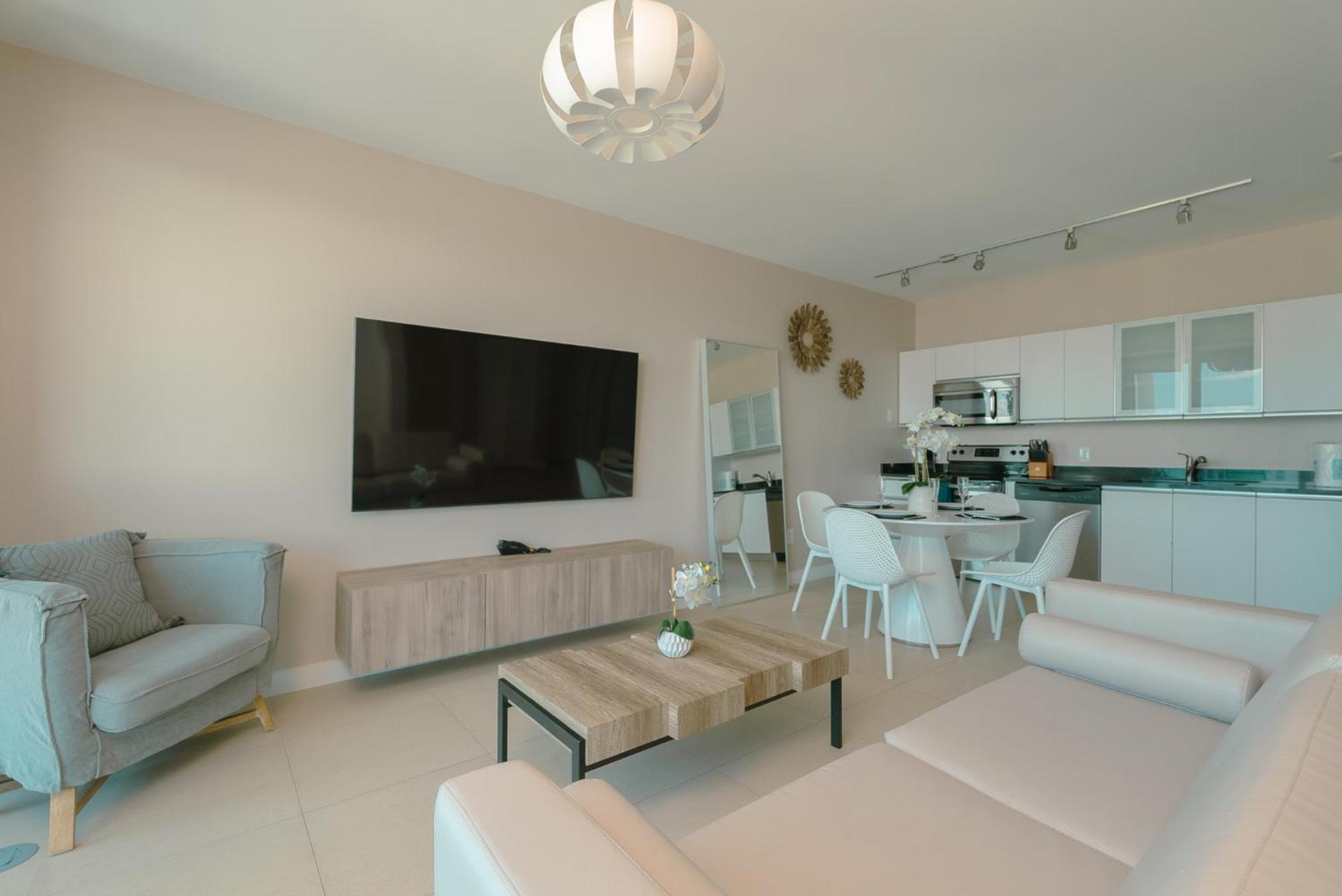 Apartment Ocean 2 Sky At Monte Carlo Miami