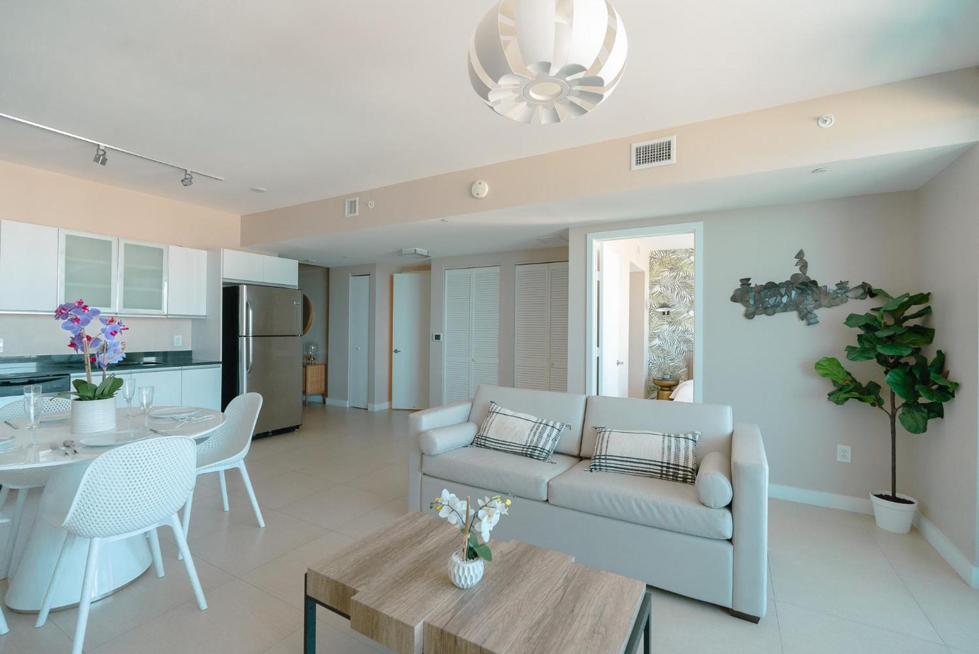 Apartment Ocean 2 Sky At Monte Carlo Miami Miami Beach