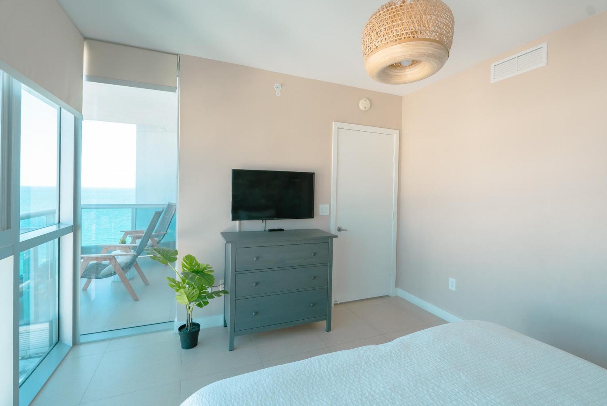Apartment Ocean 2 Sky At Monte Carlo Miami Miami Beach