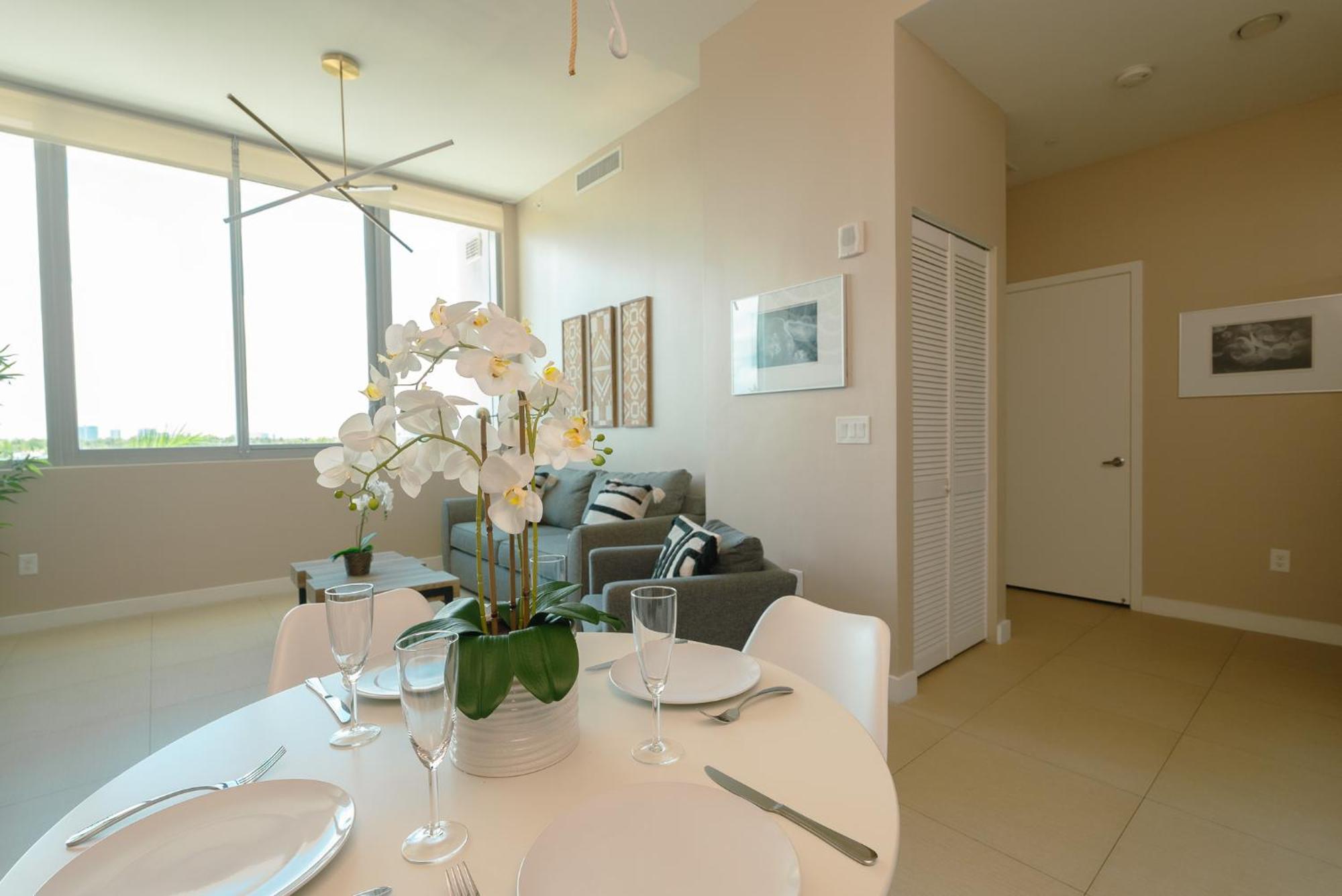 Ocean 2 Sky At Monte Carlo Miami Apartment *