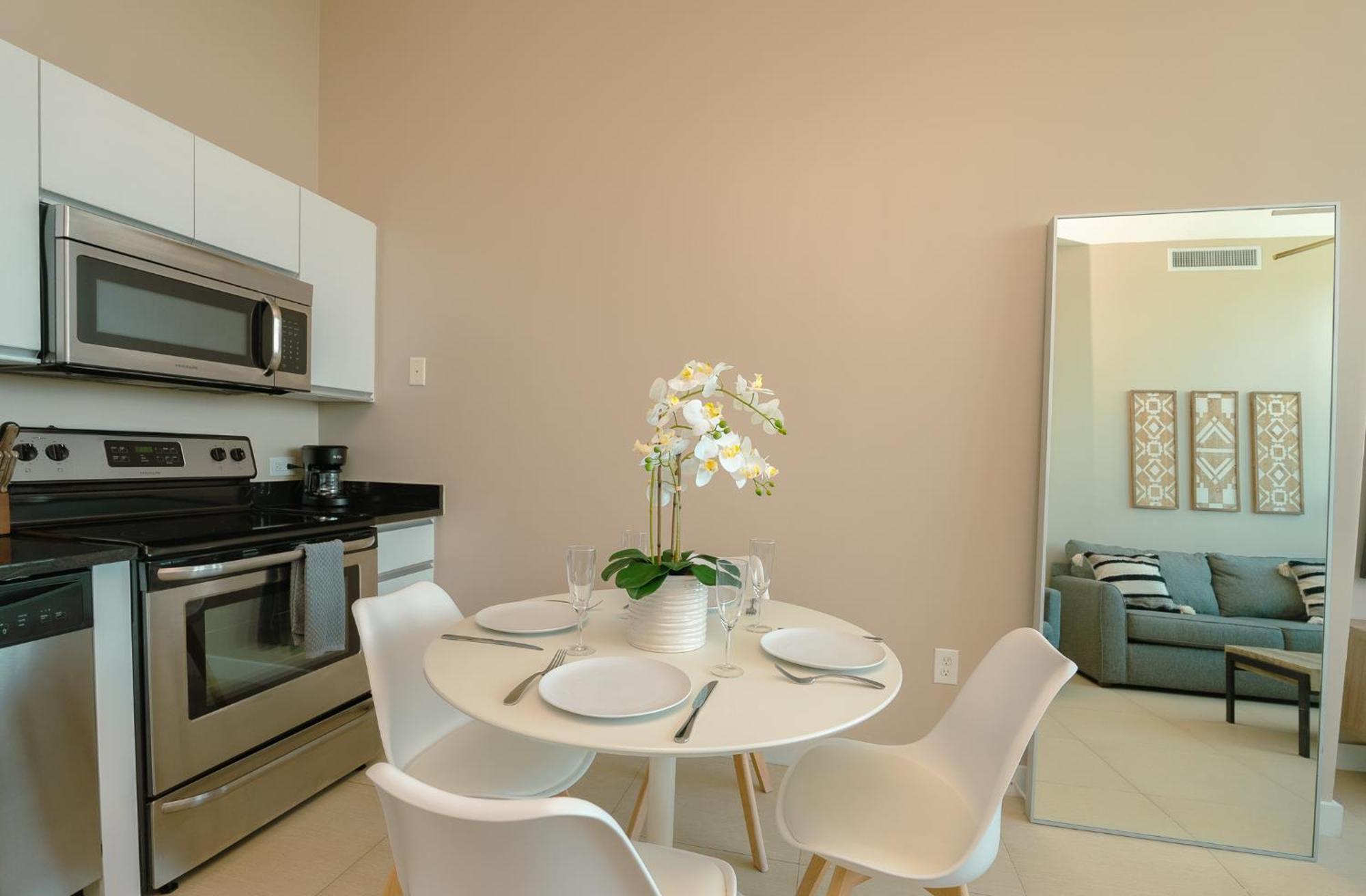 Ocean 2 Sky At Monte Carlo Miami Apartment
