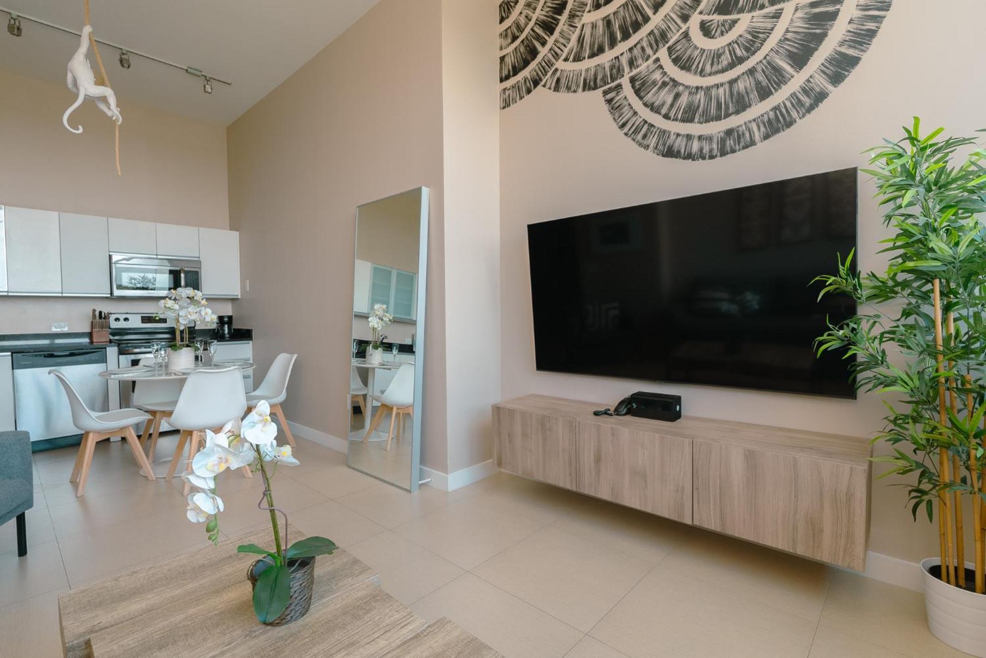 Ocean 2 Sky At Monte Carlo Miami Apartment *