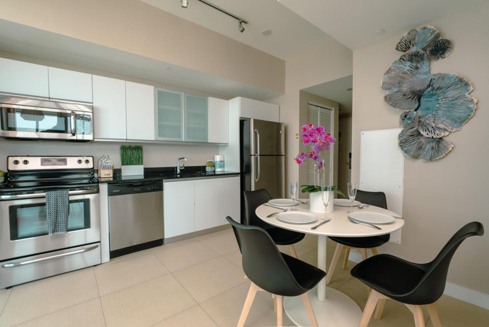 Apartment Ocean 2 Sky At Monte Carlo Miami