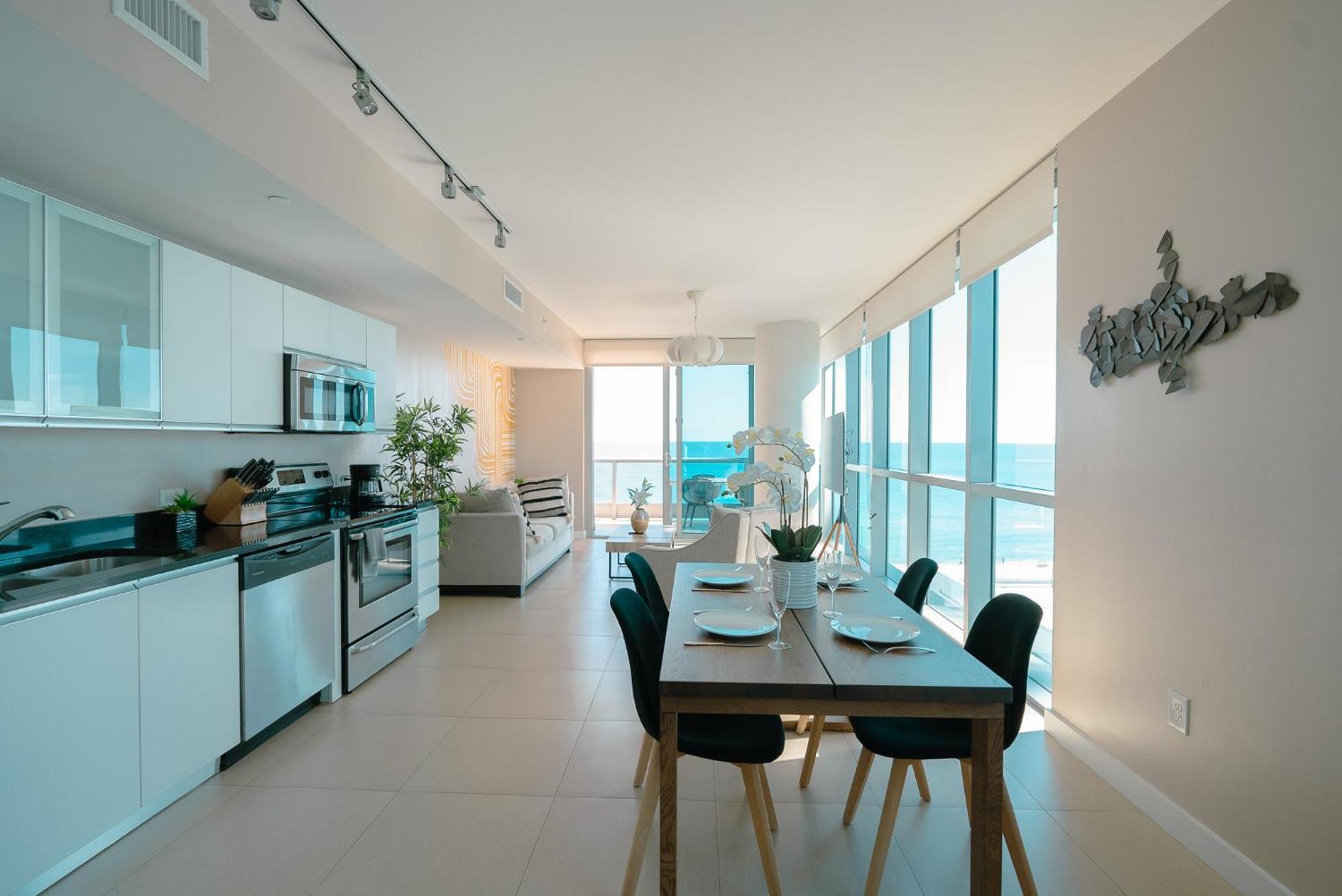 Ocean 2 Sky At Monte Carlo Miami * Miami Beach