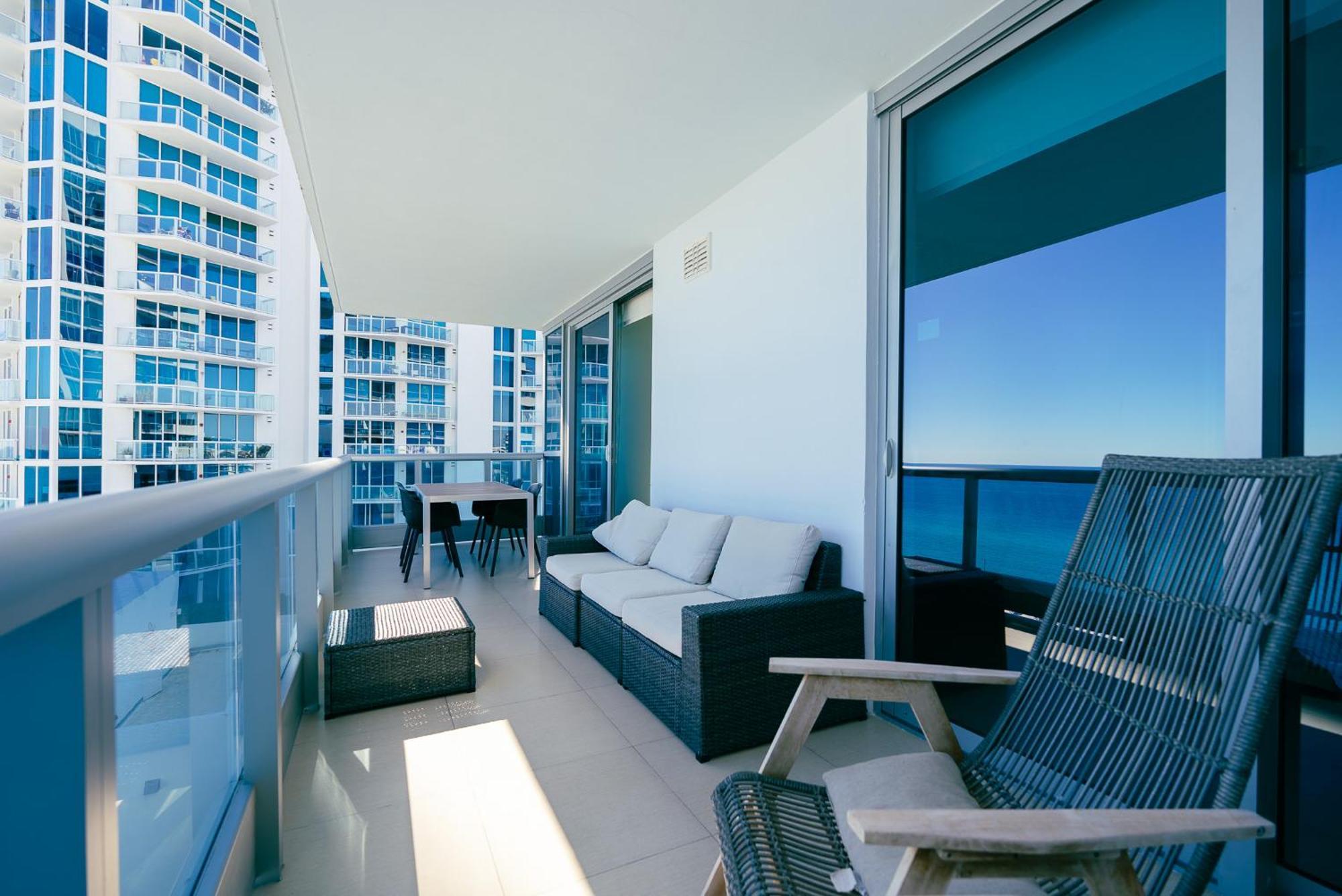 Ocean 2 Sky At Monte Carlo Miami Apartment