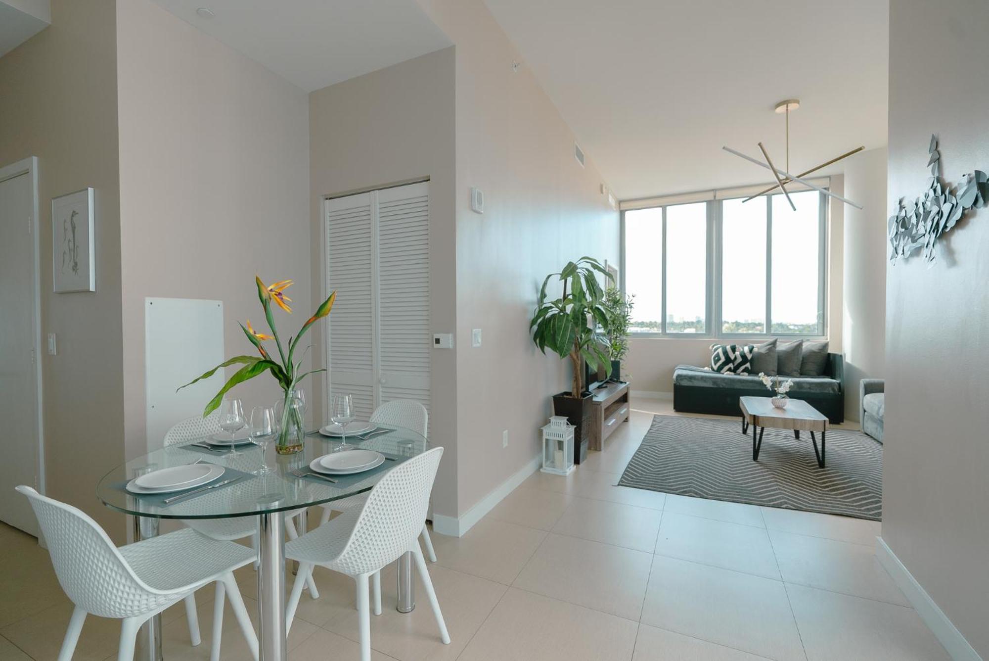Ocean 2 Sky At Monte Carlo Miami Apartment *