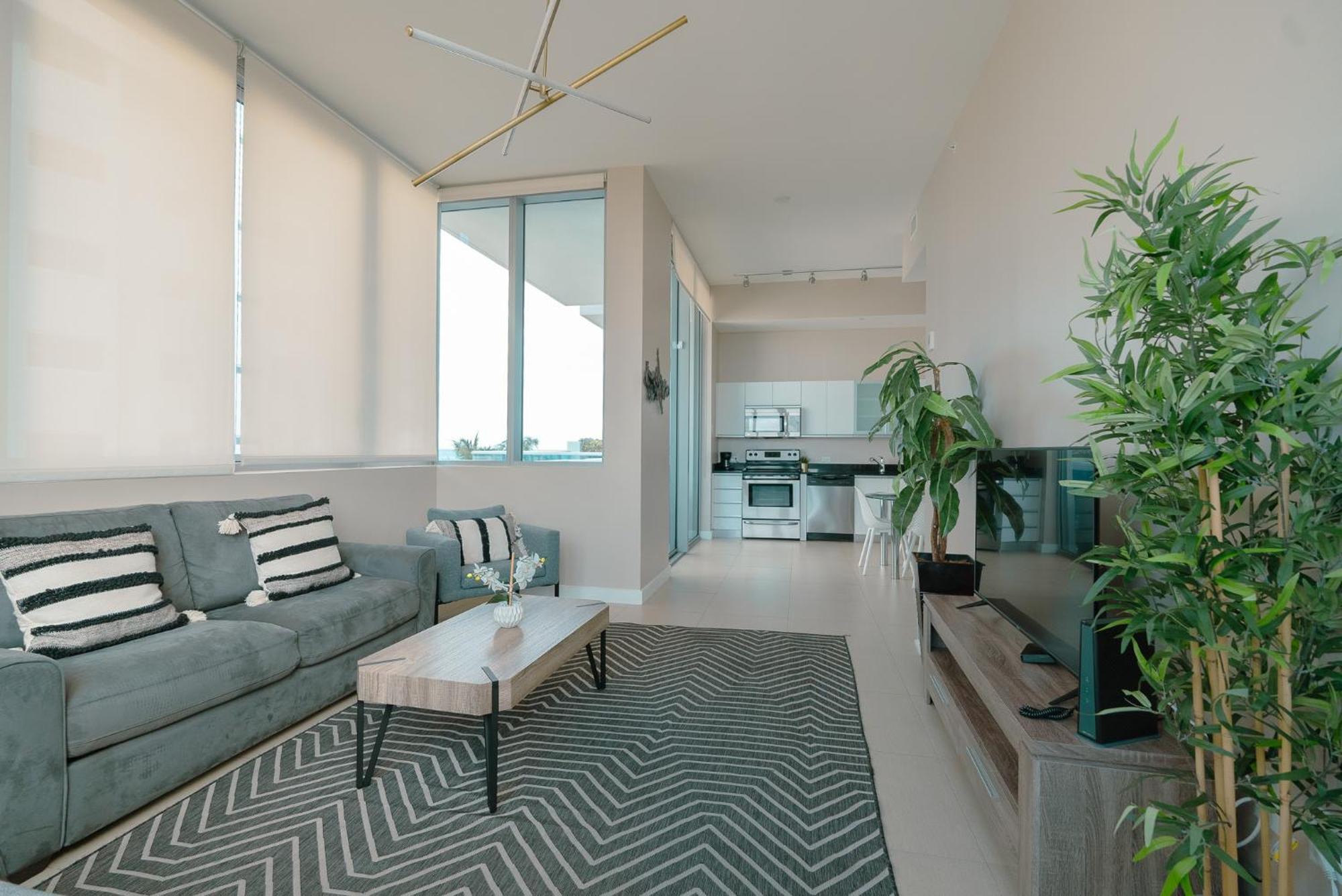 Apartment Ocean 2 Sky At Monte Carlo Miami