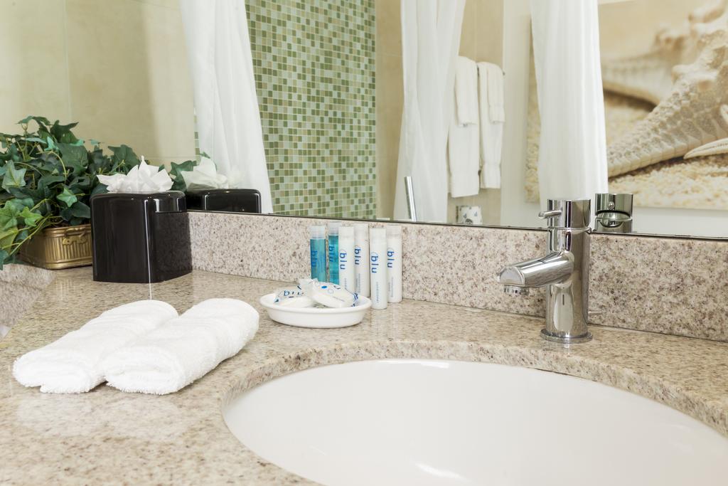 Apartment C Ocean At Ocean Drive (adults Only)